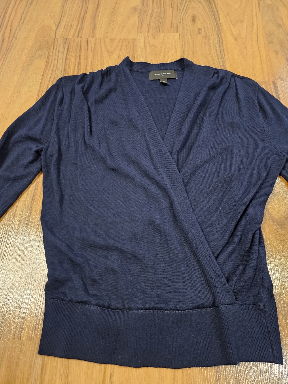 Banana Republic Navy Rayon Wrap Style Sweater Women's Small - Picture 11 of 15